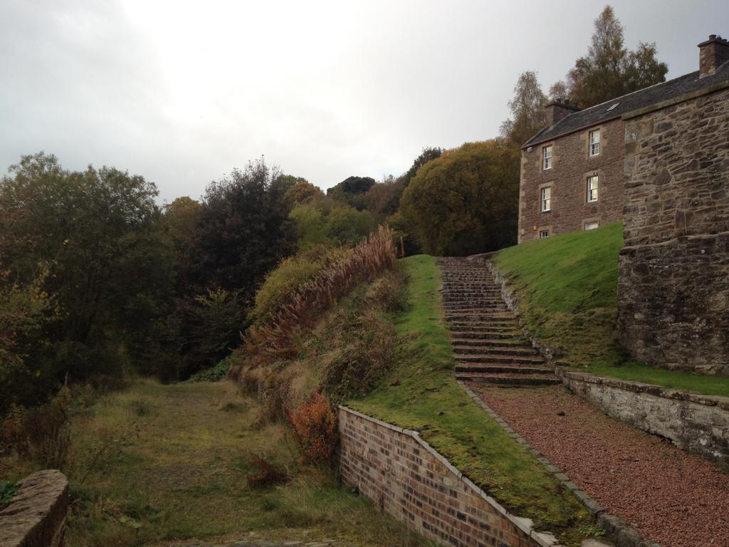 Wee Row Hostel Lanark Exterior foto