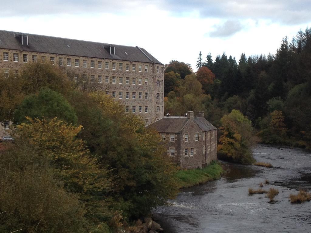 Wee Row Hostel Lanark Exterior foto